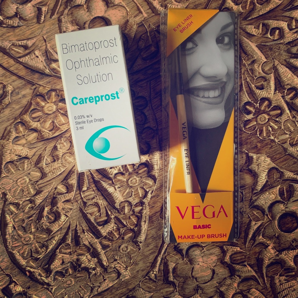 Eyelash growth serum
